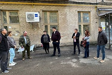 Депутат встретился с жителями округа